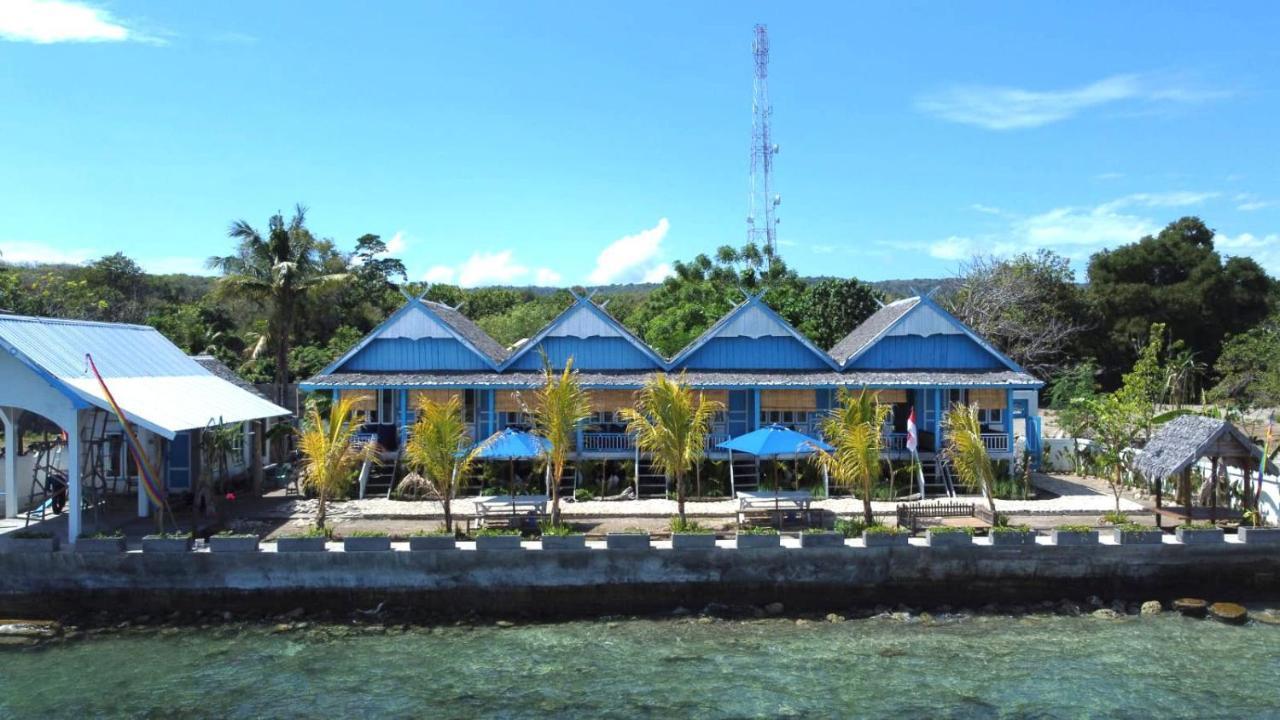 Moyo Island Resort Bagian luar foto