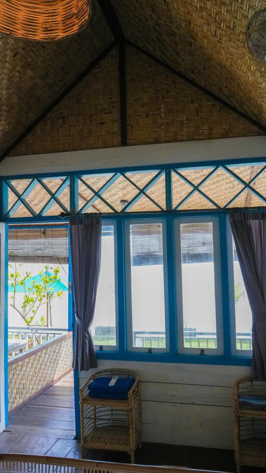 Moyo Island Resort Bagian luar foto