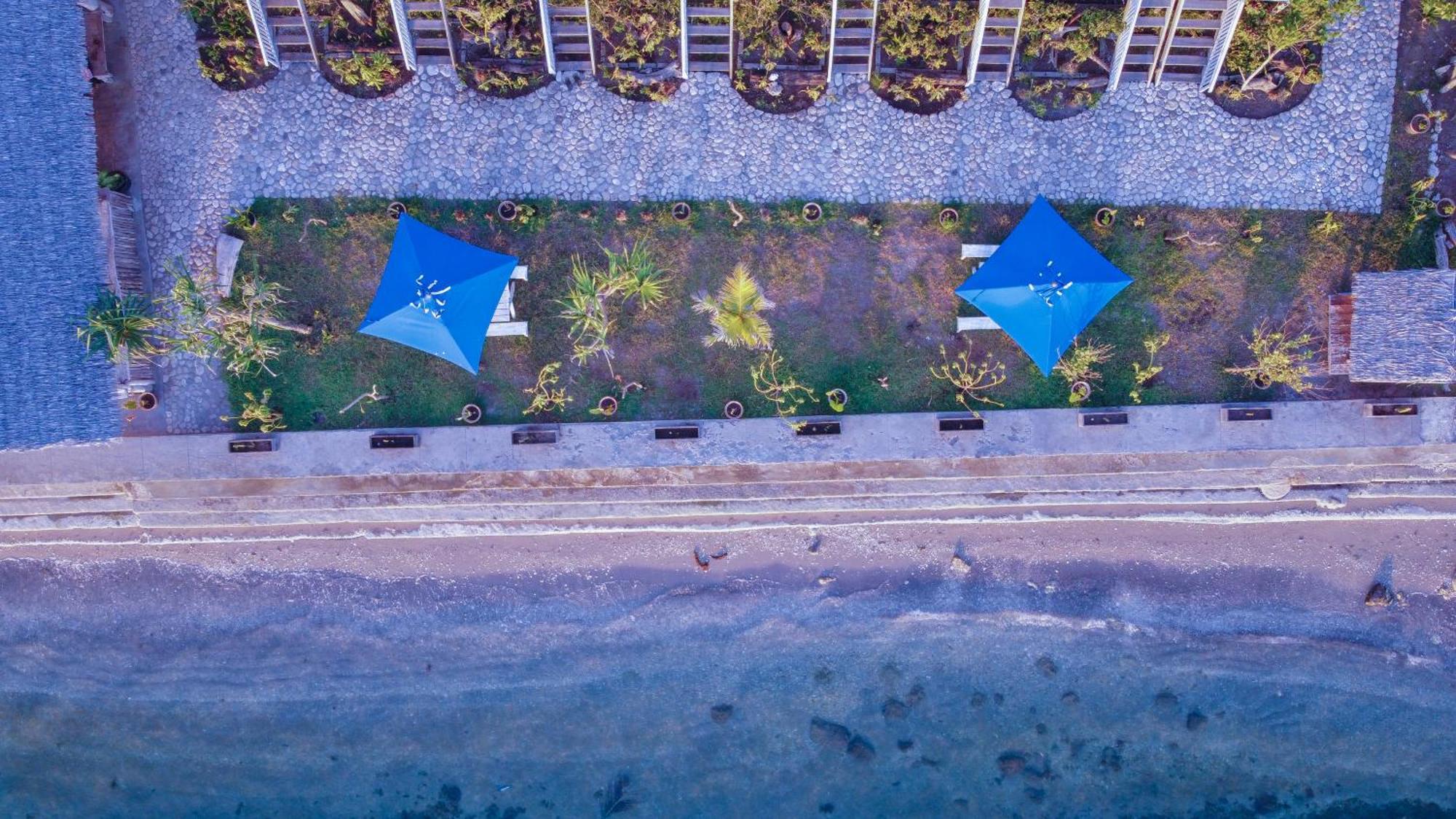 Moyo Island Resort Bagian luar foto